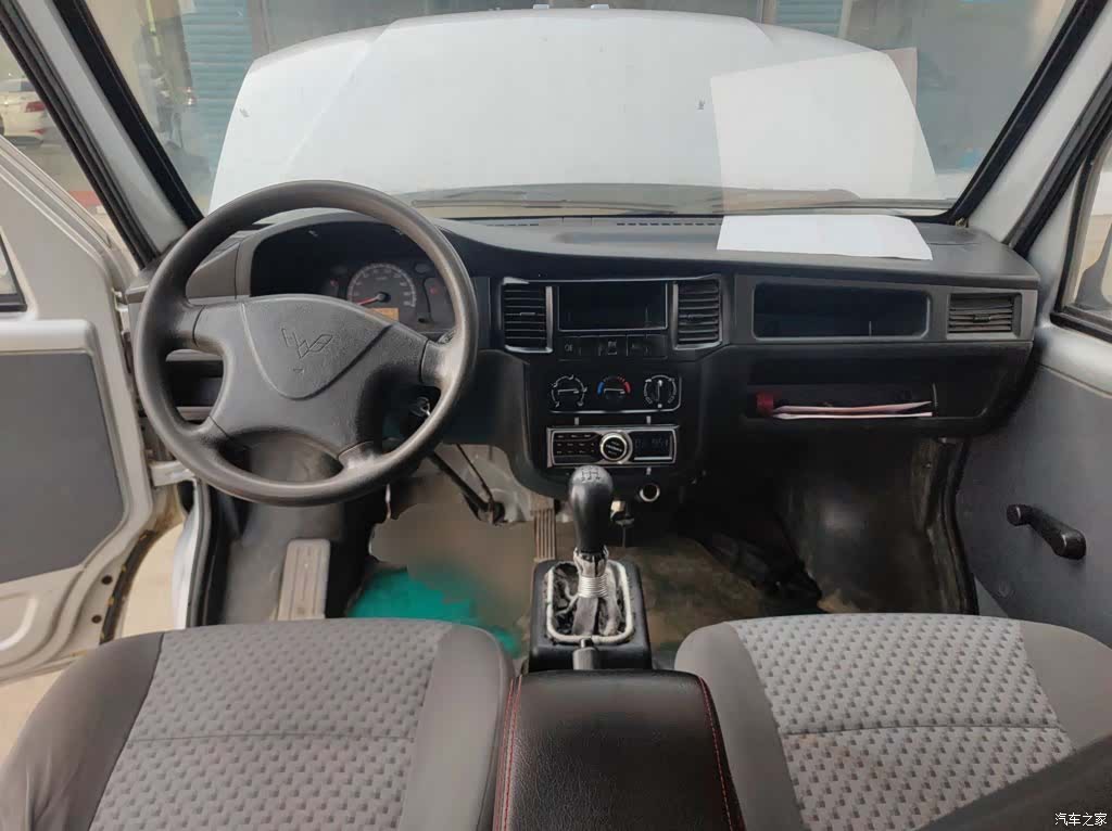 Wuling LSI, 2017 6