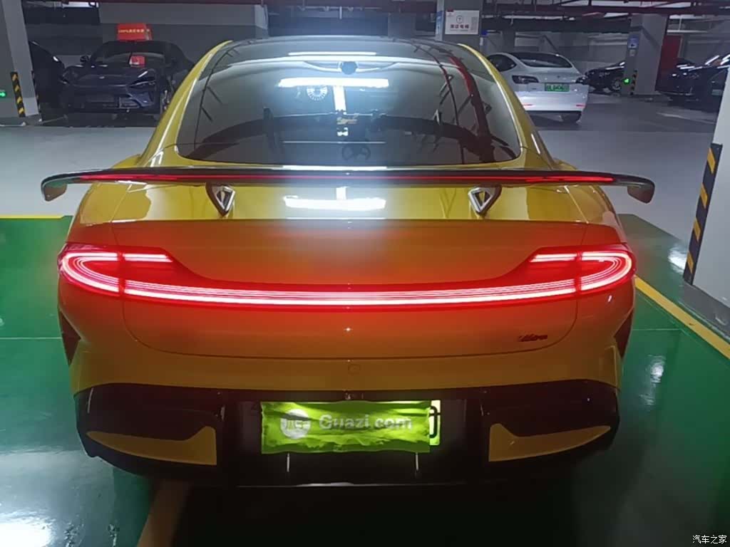 Xiaomi SU7, 2025 6