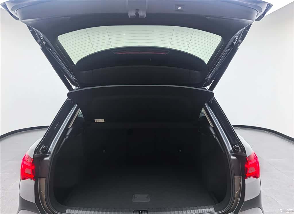 Audi Q3, 2023 все фото
