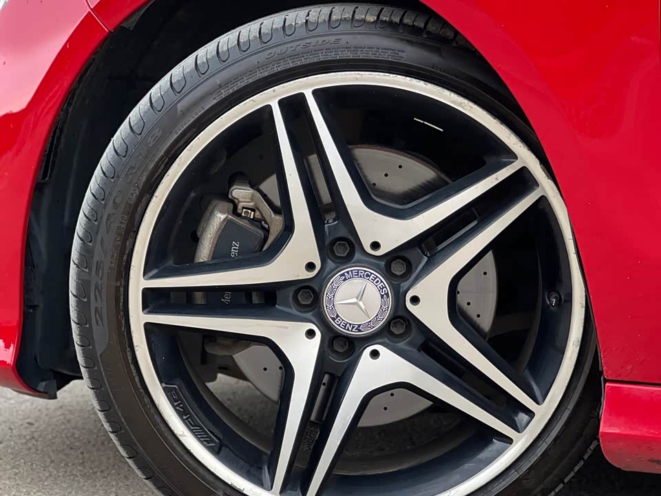 Mercedes-Benz CLA