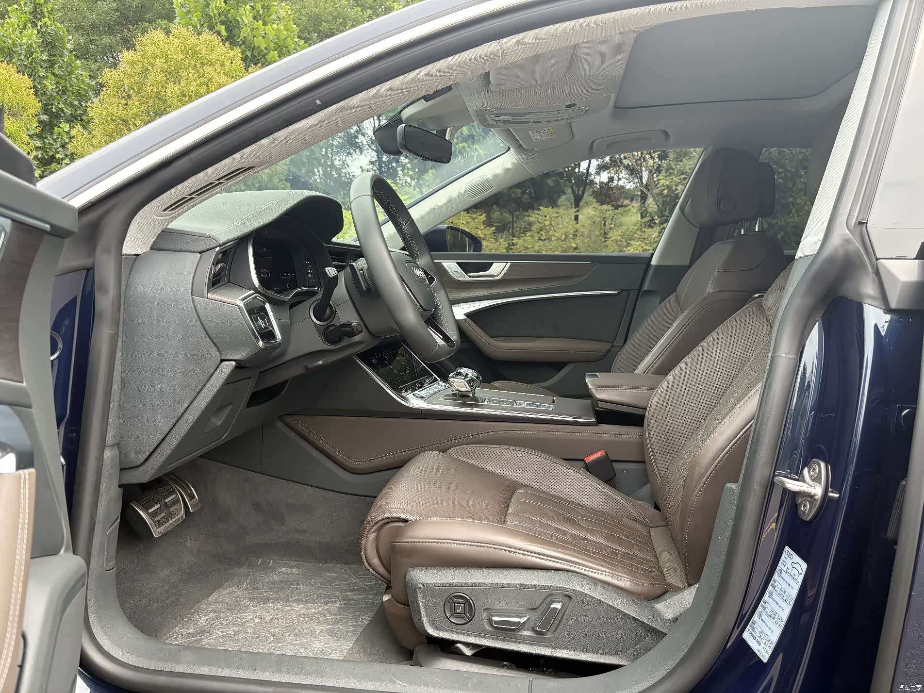 Audi A7L, 2023 8