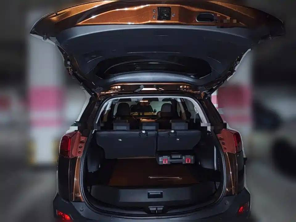 Toyota RAV4 Rongfang