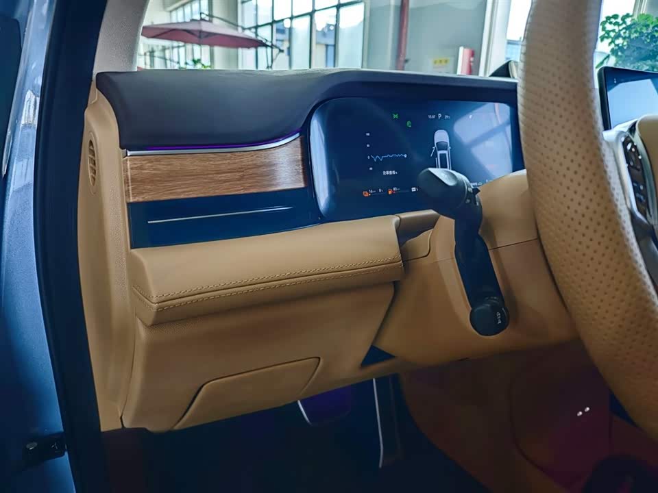 AITO Ask the world M7