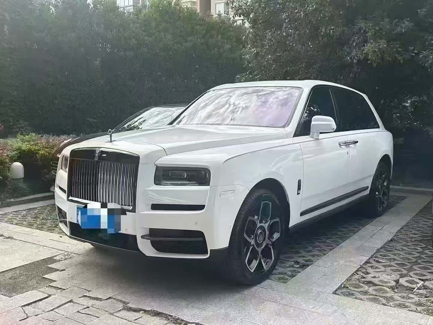 Rolls-Royce Cullinan, 2021 1