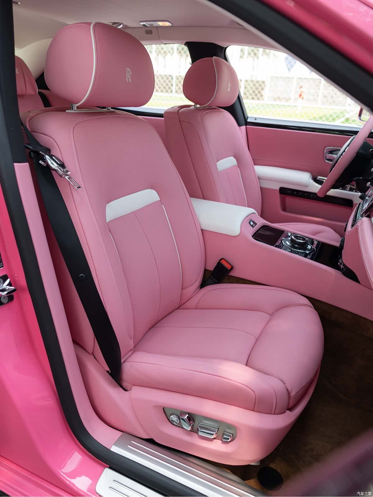 Rolls-Royce Ghost, 2018 19
