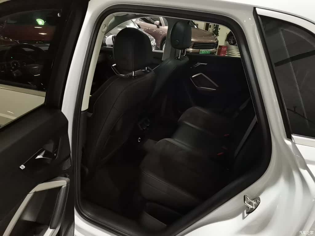 Audi Q3, 2021 17