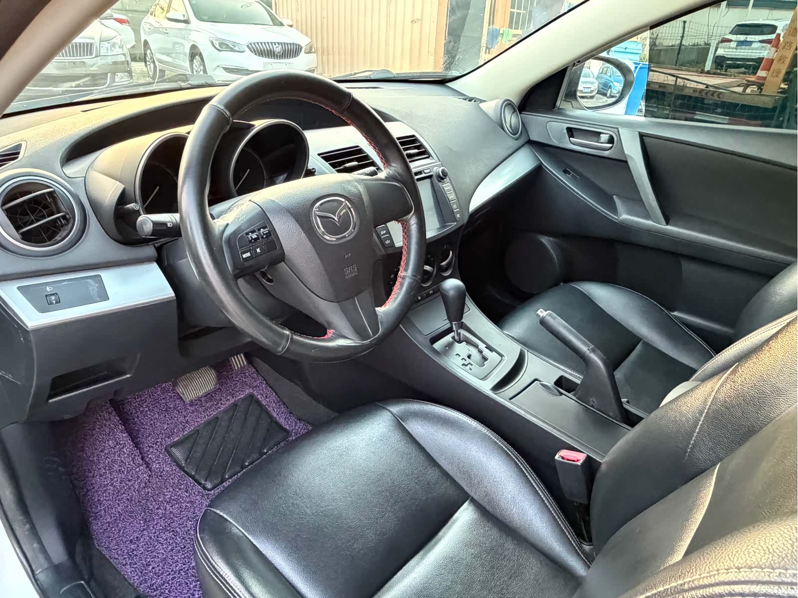 Mazda 3, 2013 8