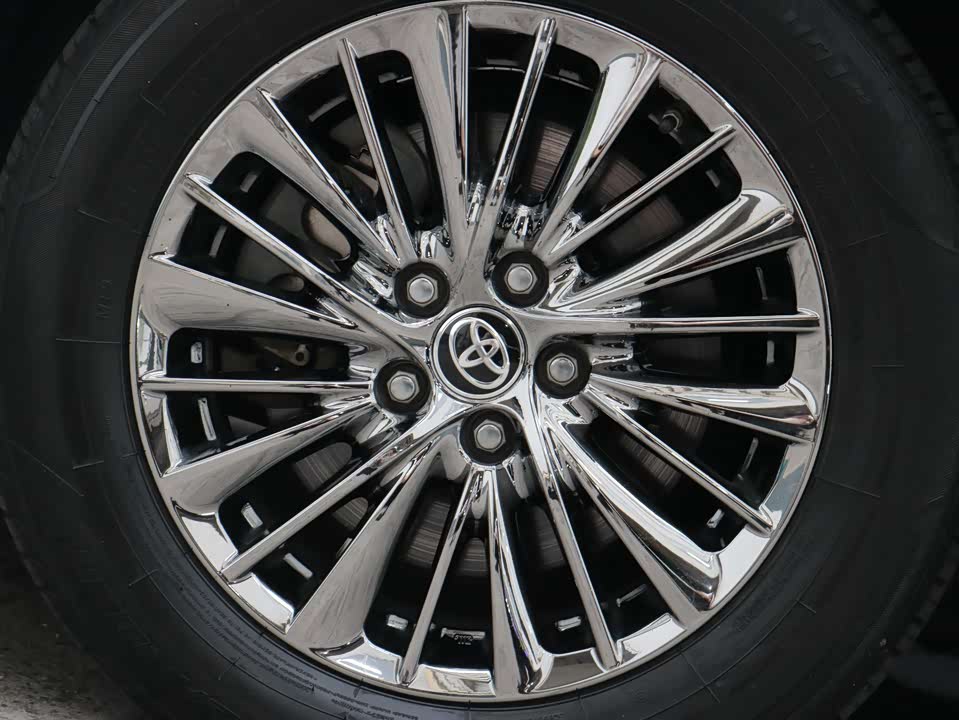 Toyota Elfa