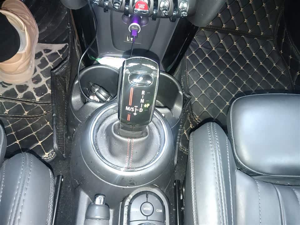 MINI MINI