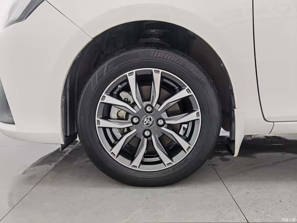 Toyota YARiS L, 2021 17