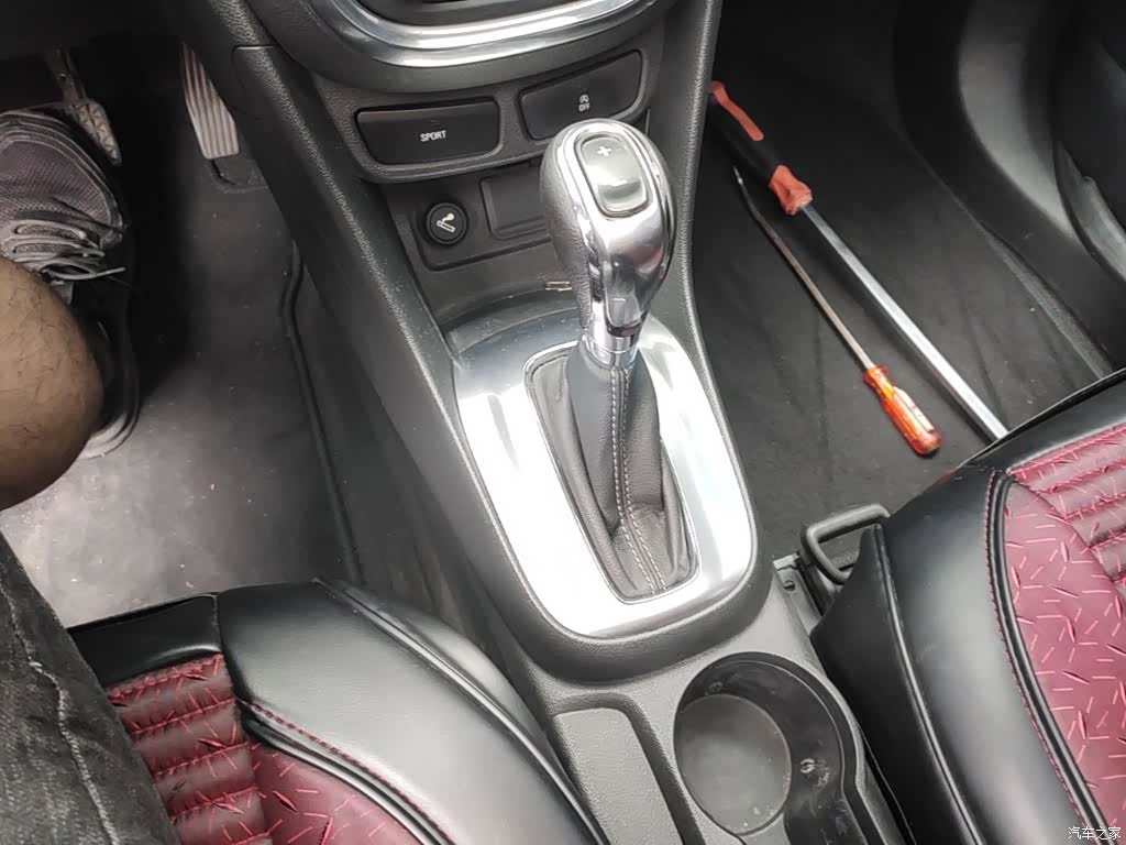 Buick Encore, 2016 14