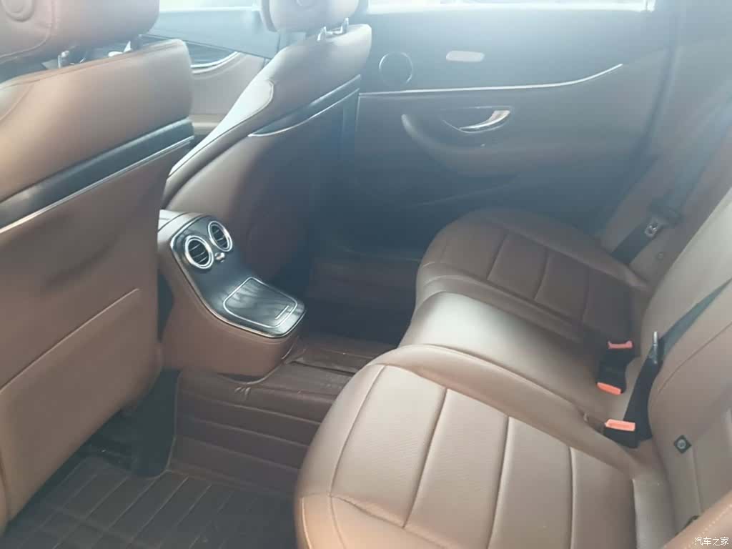 Mercedes-Benz E-Class, 2021 17