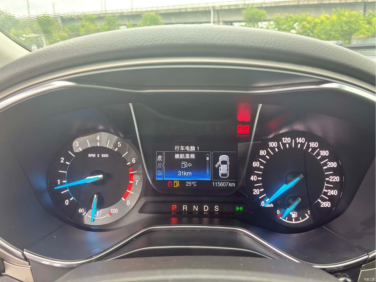 Ford Mondeo, 2014 12