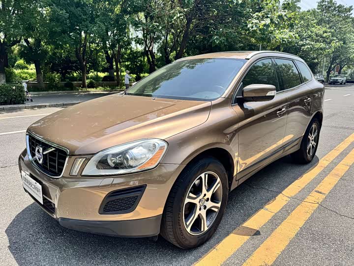 Volvo XC60, 2013 года фото 2