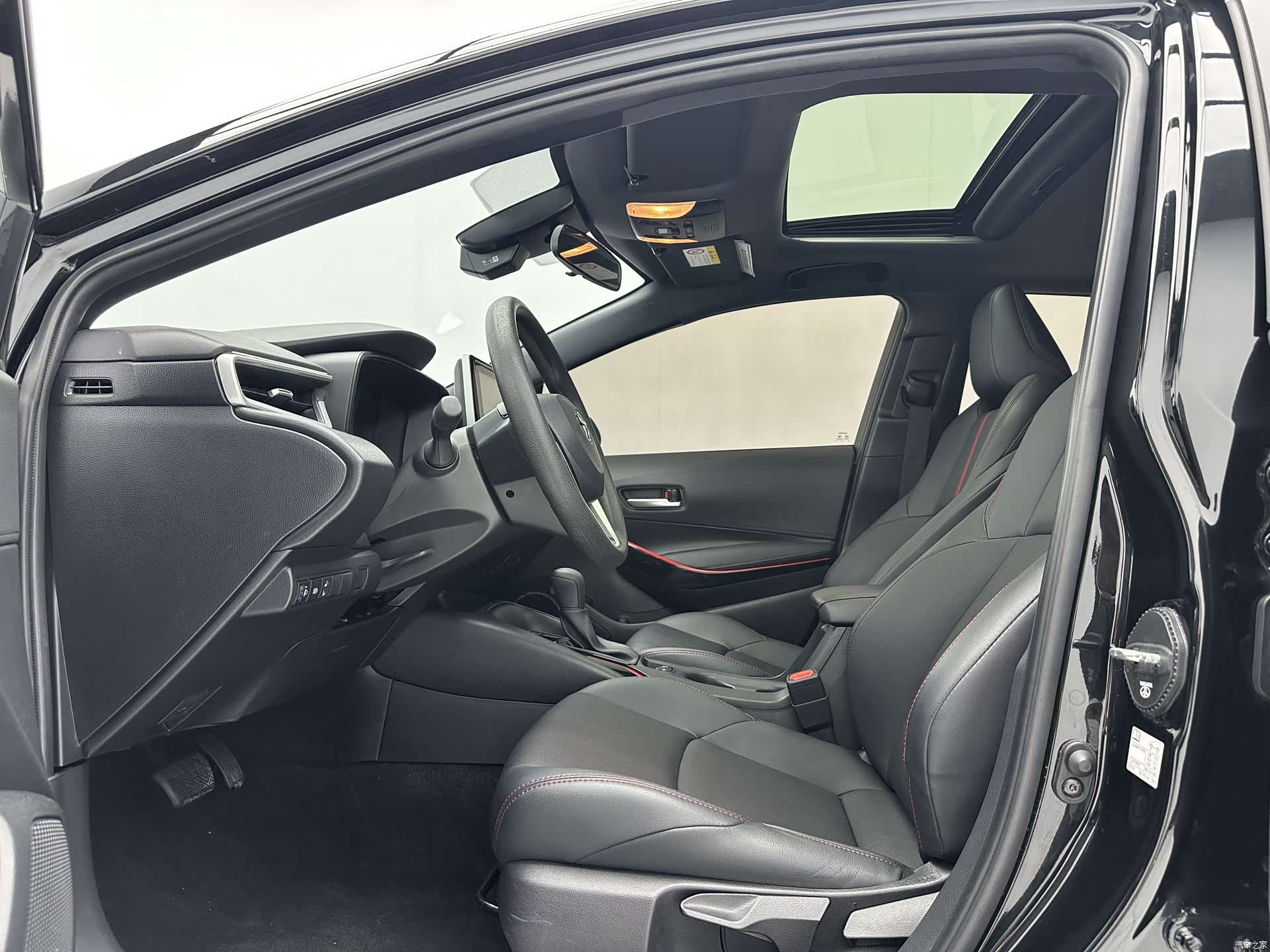 Toyota Levin, 2022 все фото