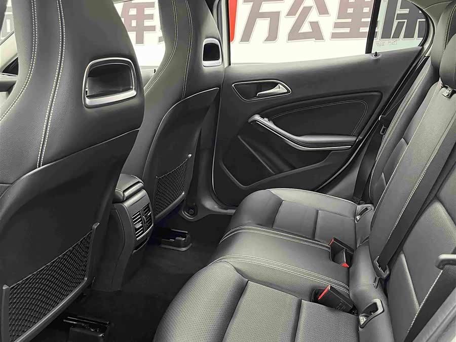 Mercedes-Benz GLA 2018, фото 8