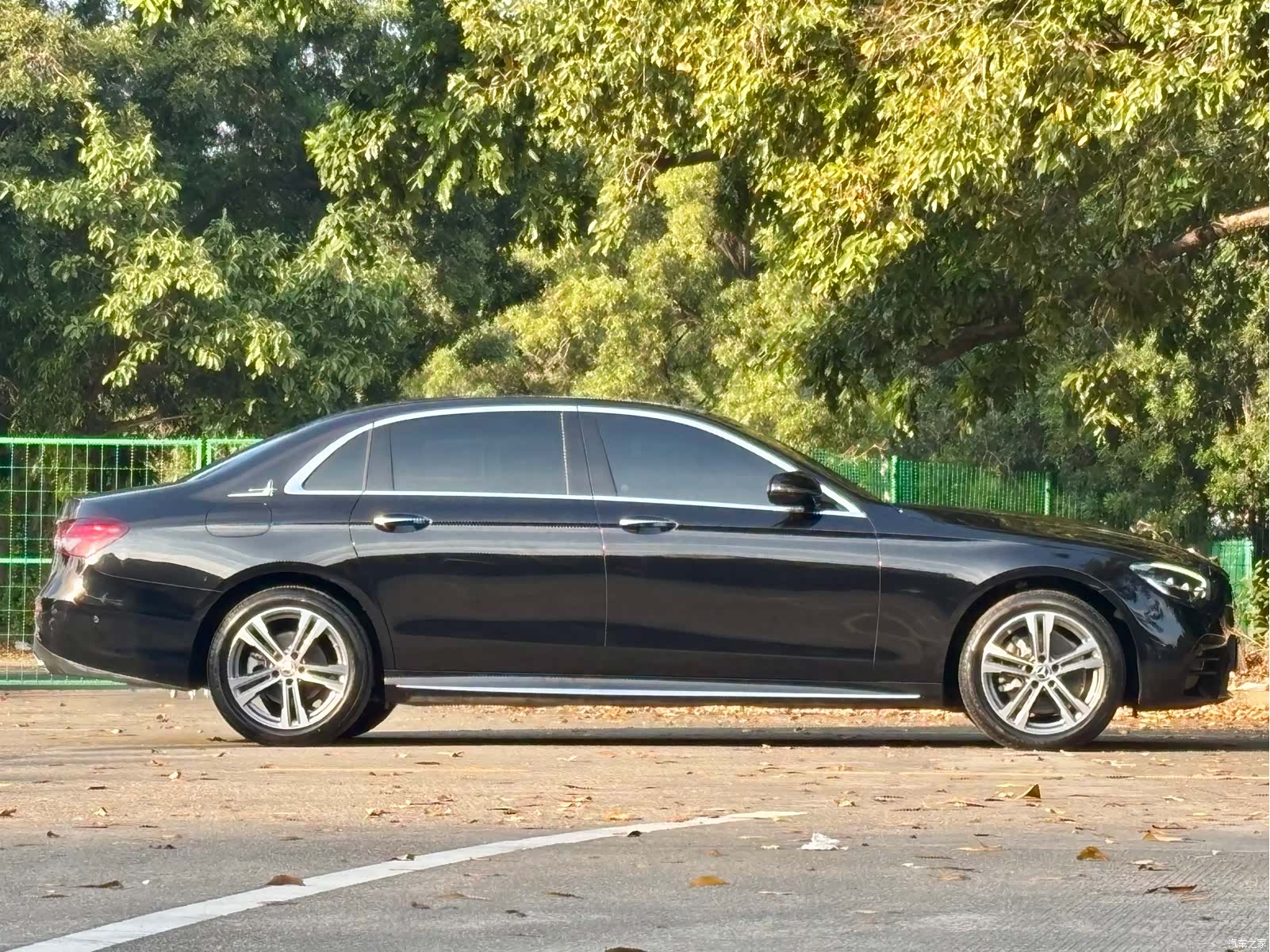 Mercedes-Benz E-Class, 2022 18