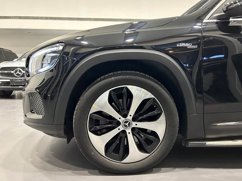 Mercedes-Benz GLB Mercedes-Benz GLB