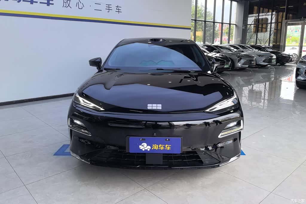 Geely 8, 2025 2