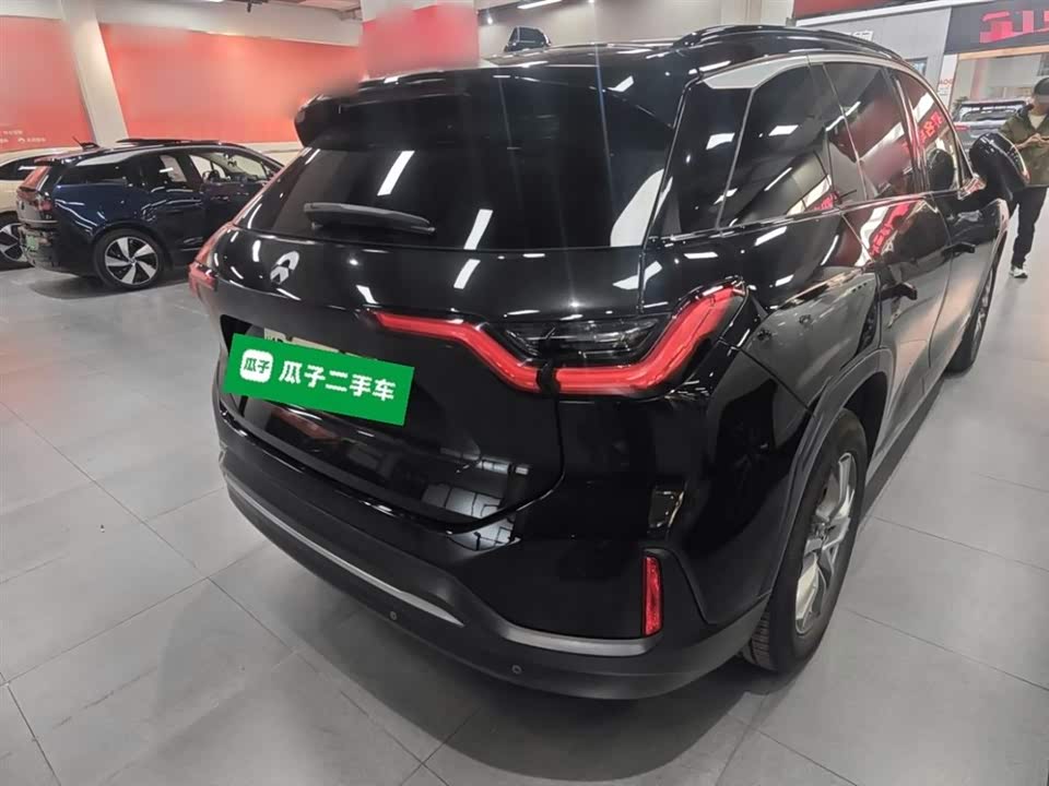 NIO ES6