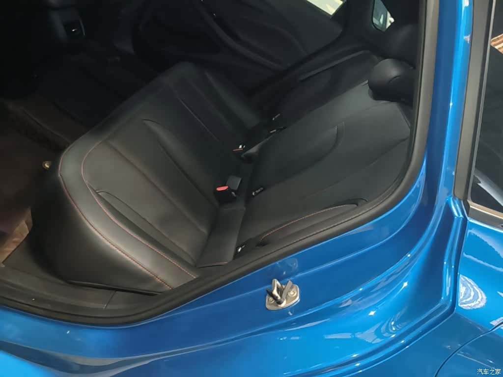 Buick Verano, 2023 17