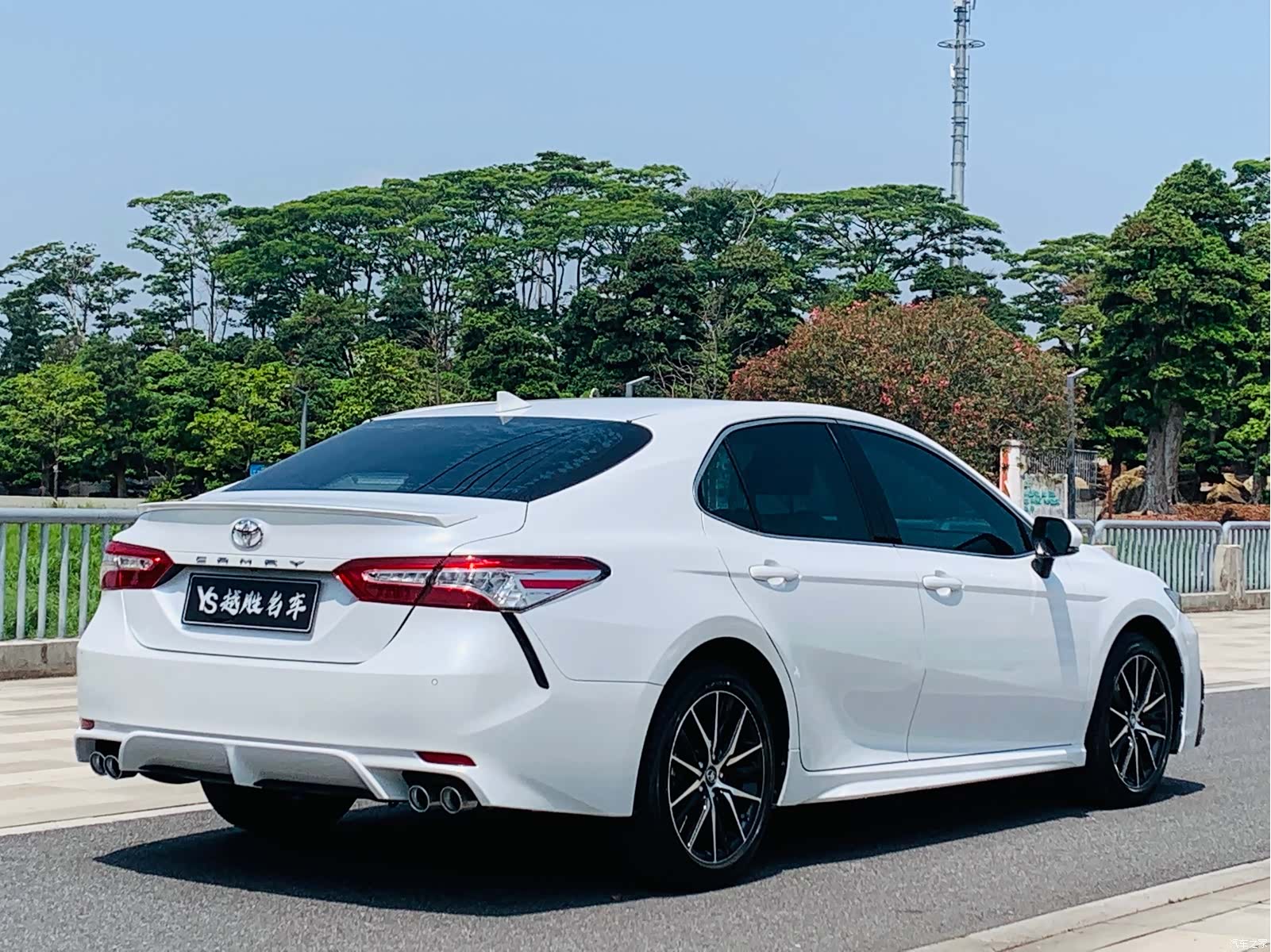 Toyota Camry, 2022 все фото
