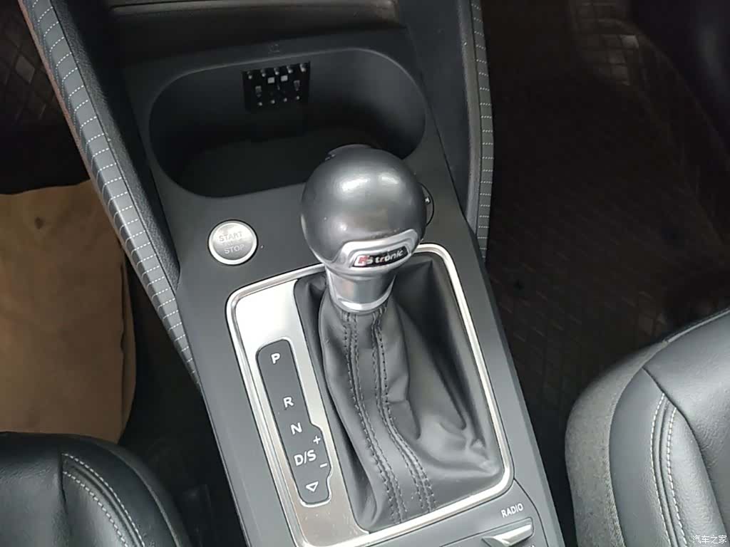 Audi Q2L, 2021 14