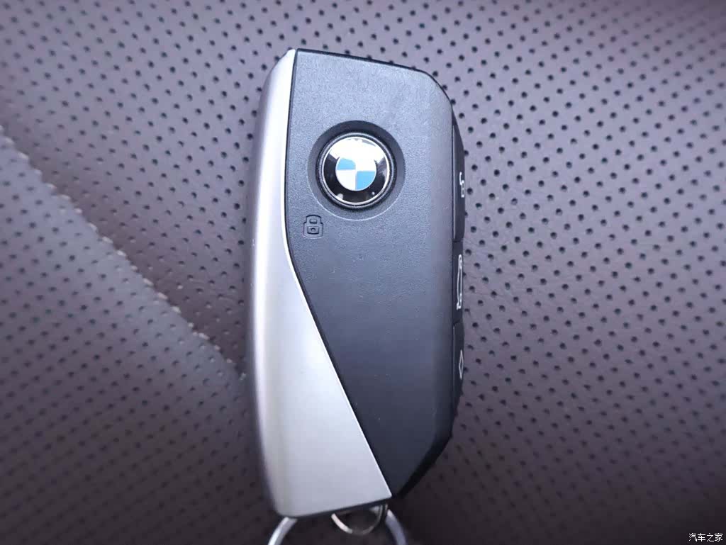 BMW X5, 2024 27