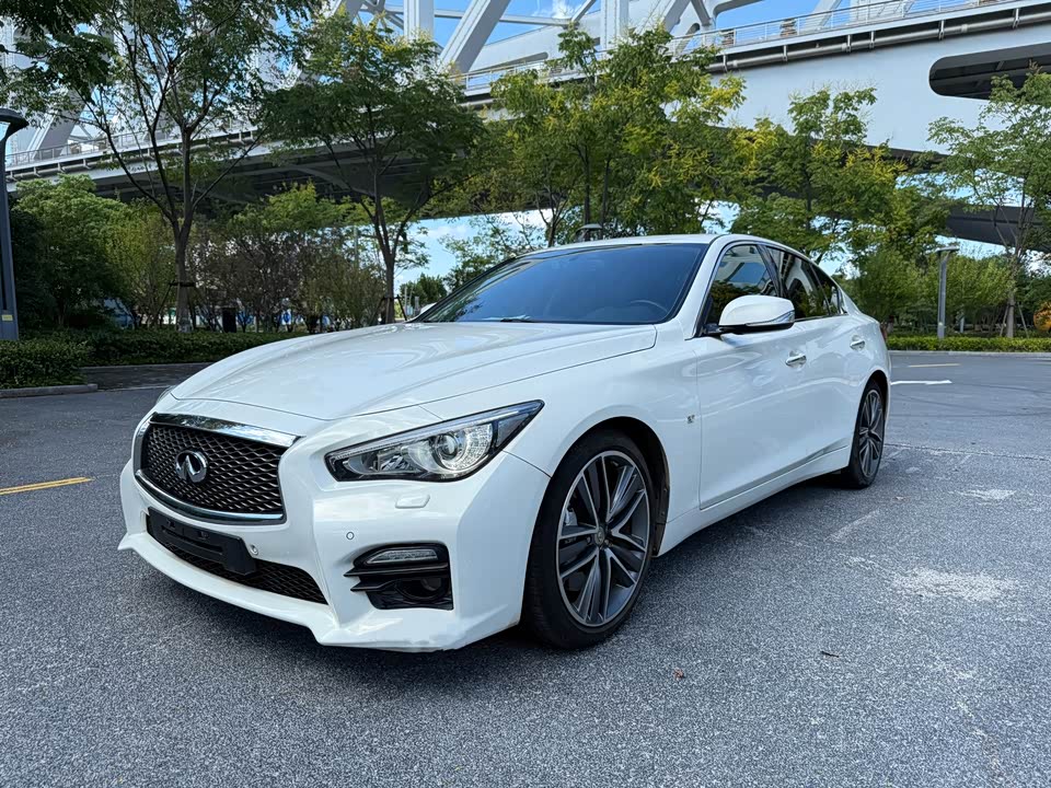 Infiniti Q50