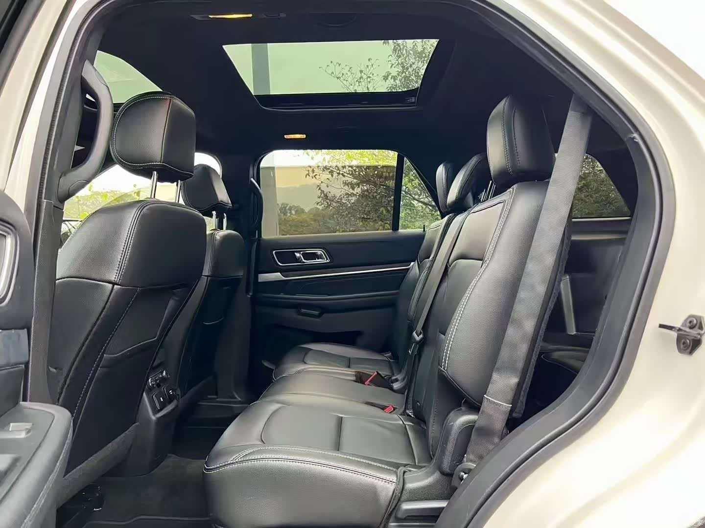 Ford Explorer, 2018 7