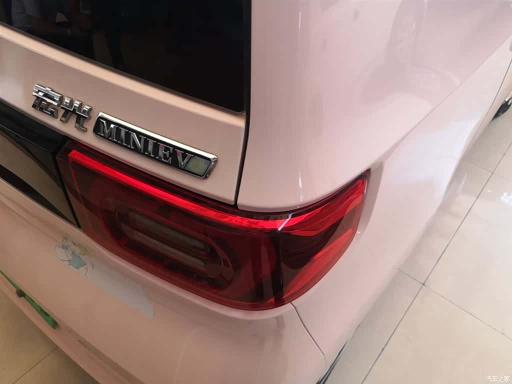Wuling MINIEV, 2022 8