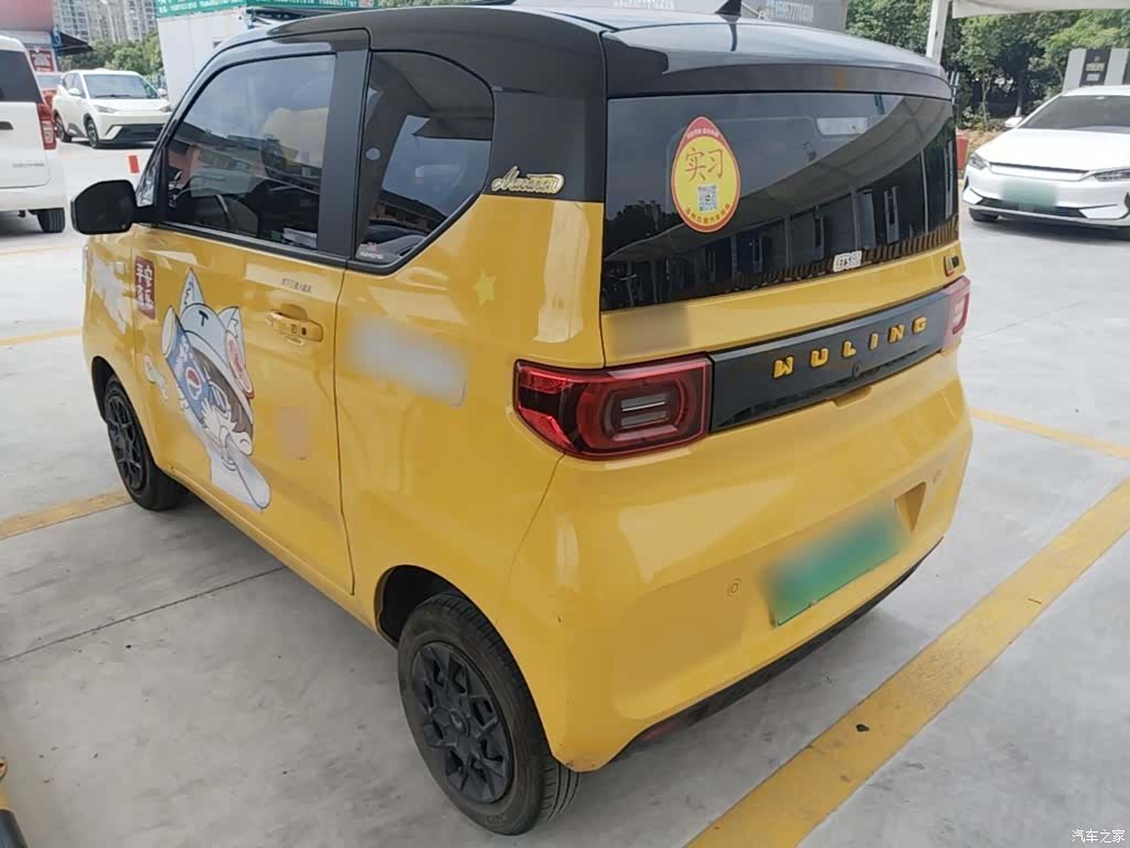 Wuling MINIEV, 2021 все фото