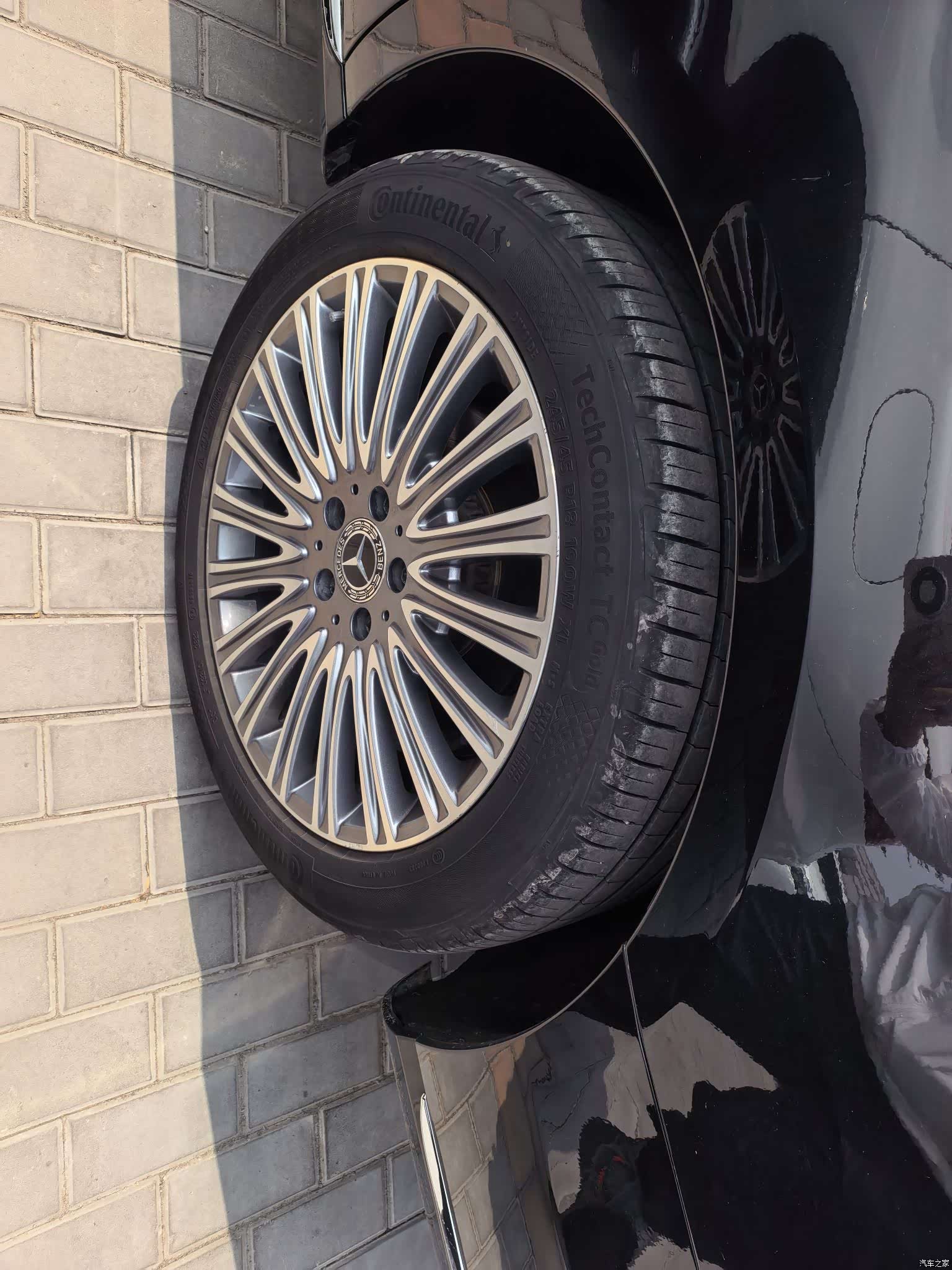 Mercedes-Benz E-Class, 2019 16