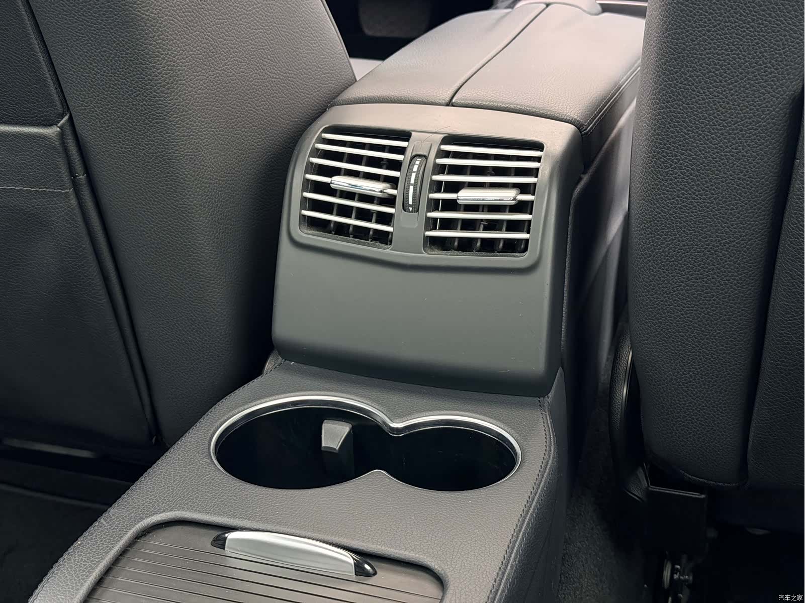 Mercedes-Benz E-Class, 2015 18
