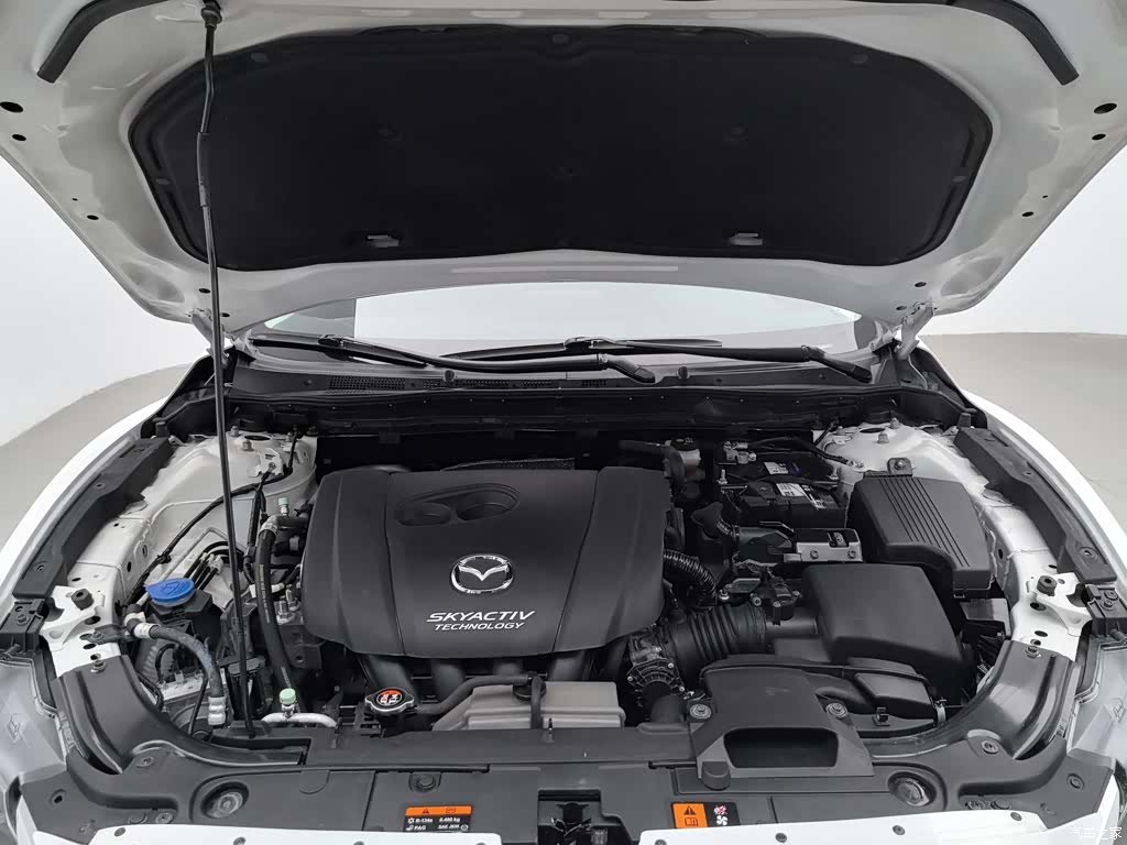 Mazda Atenza, 2017 6