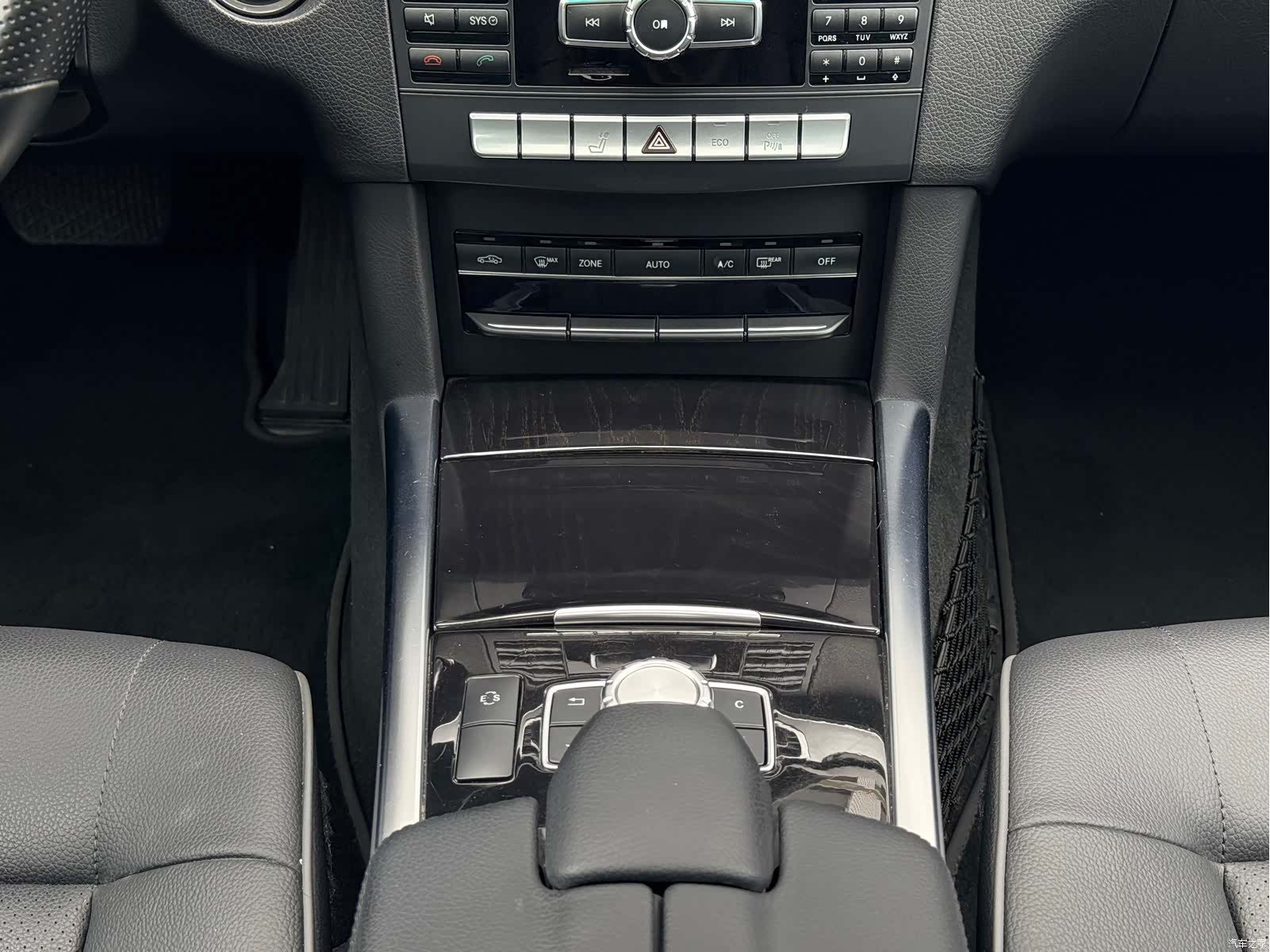 Mercedes-Benz E-Class, 2015 24