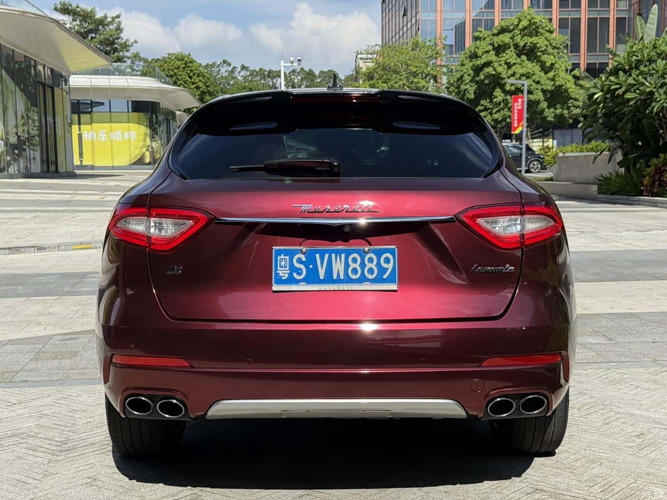 Maserati Levante, 2017 все фото
