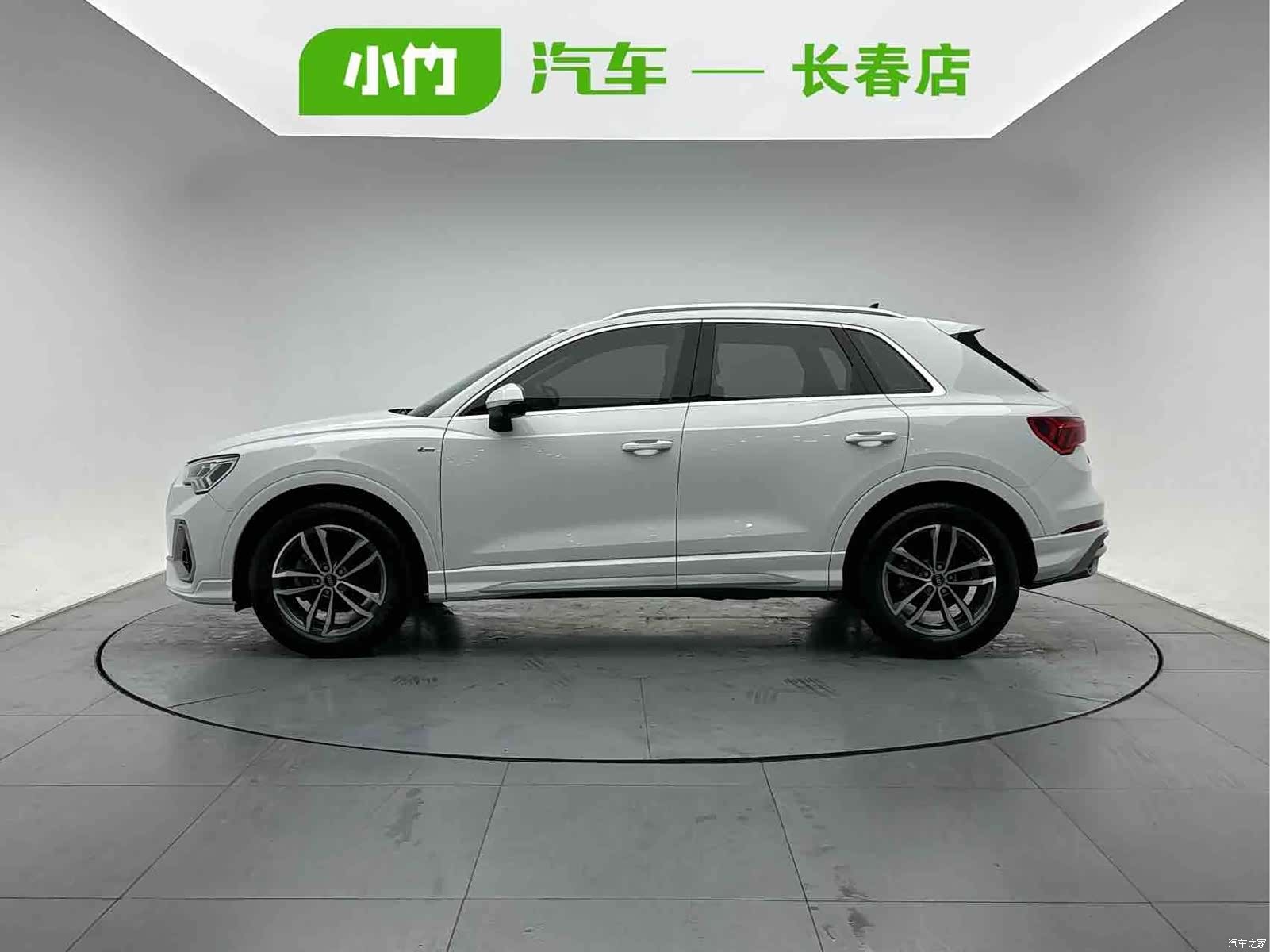 Audi Q3, 2022 3