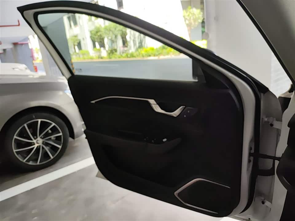 Besturn B70