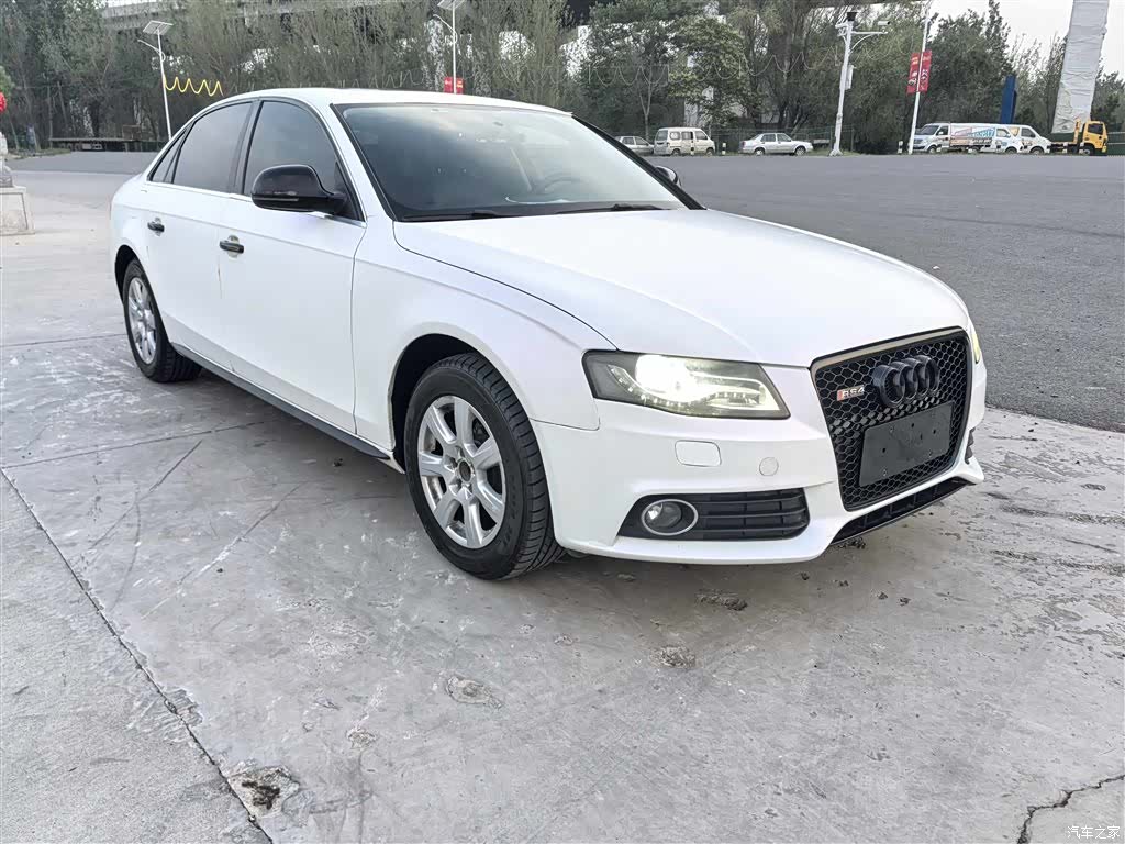Audi A4L, 2012 3