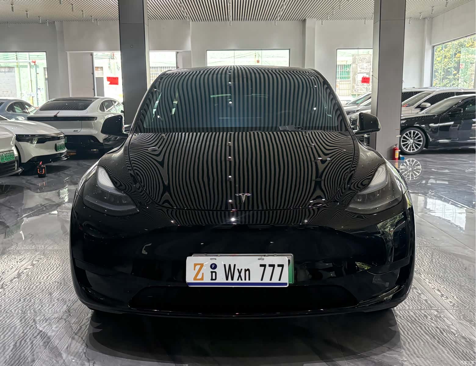 Tesla Model Y, 2023 3