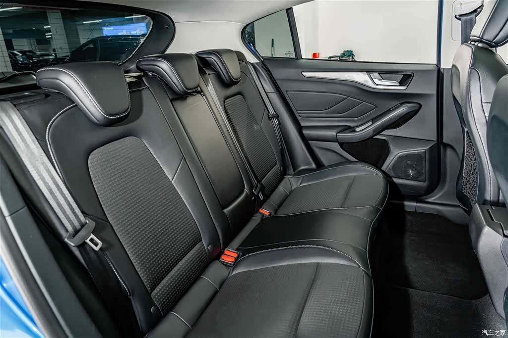 Ford Focus, 2019 22