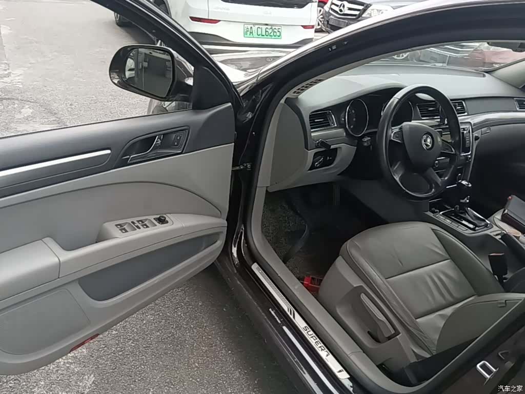 Skoda Superb, 2015 16