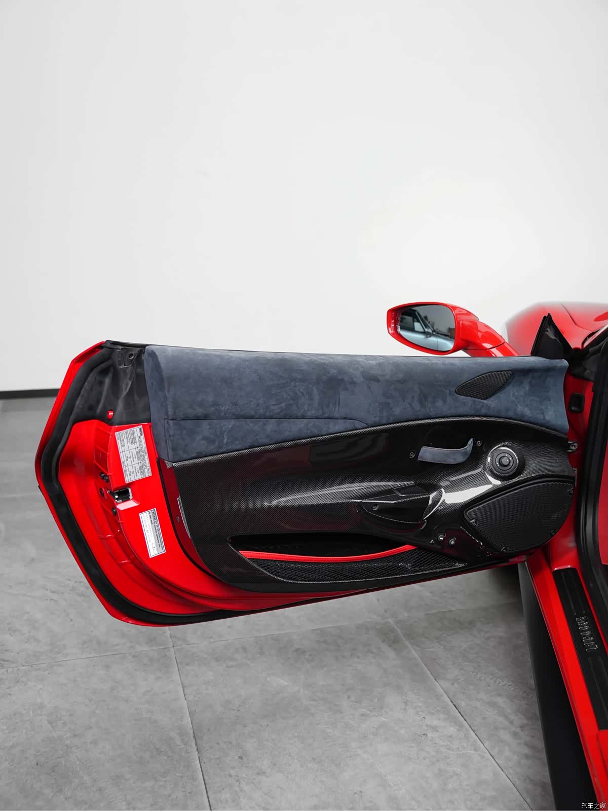 Ferrari 488, 2019 16