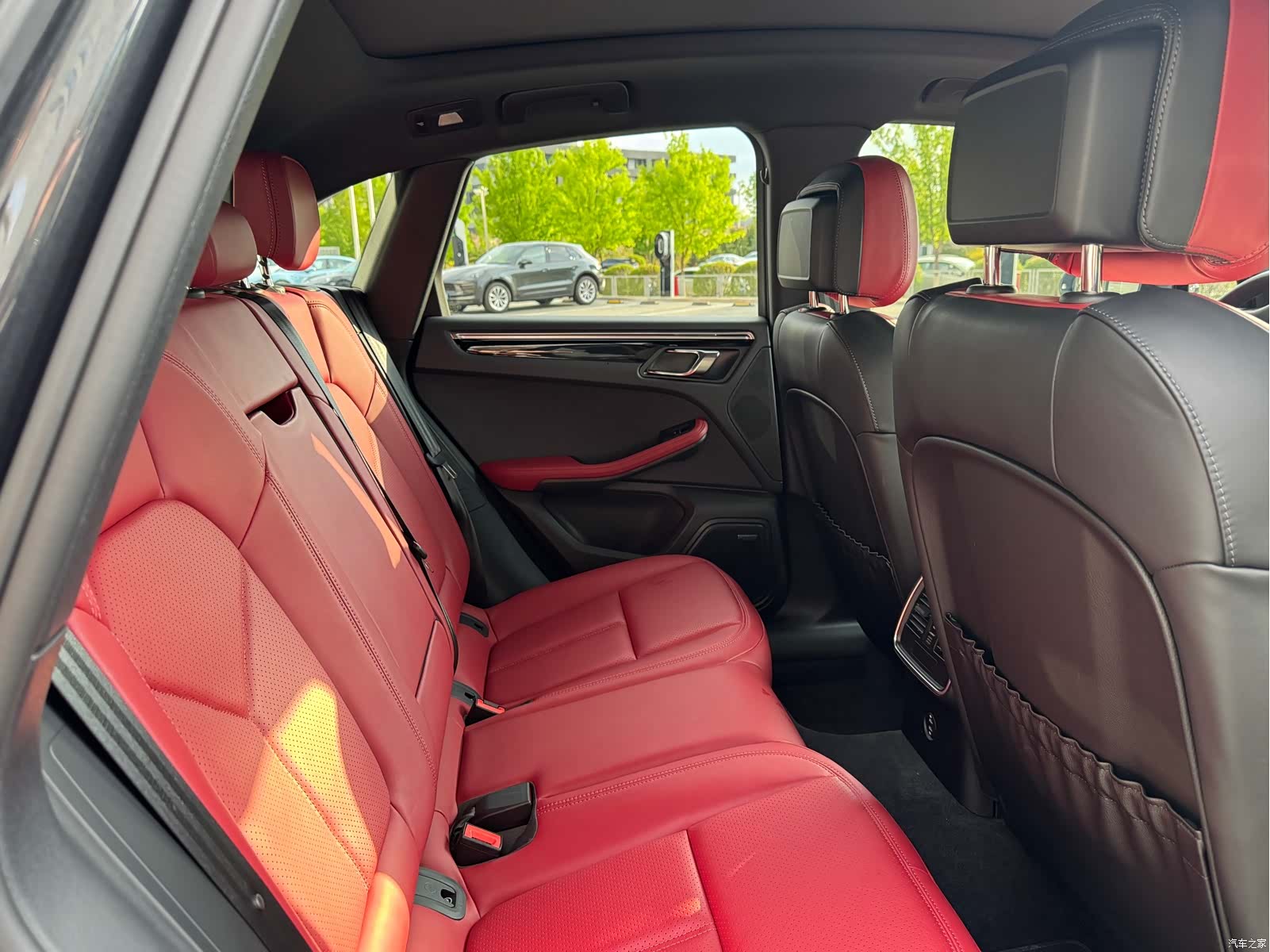 Porsche Macan, 2025 11
