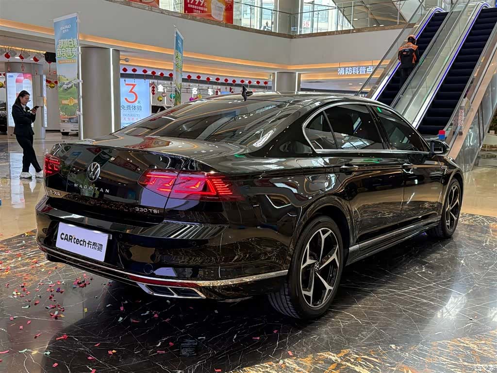 Volkswagen Magotan, 2023 3
