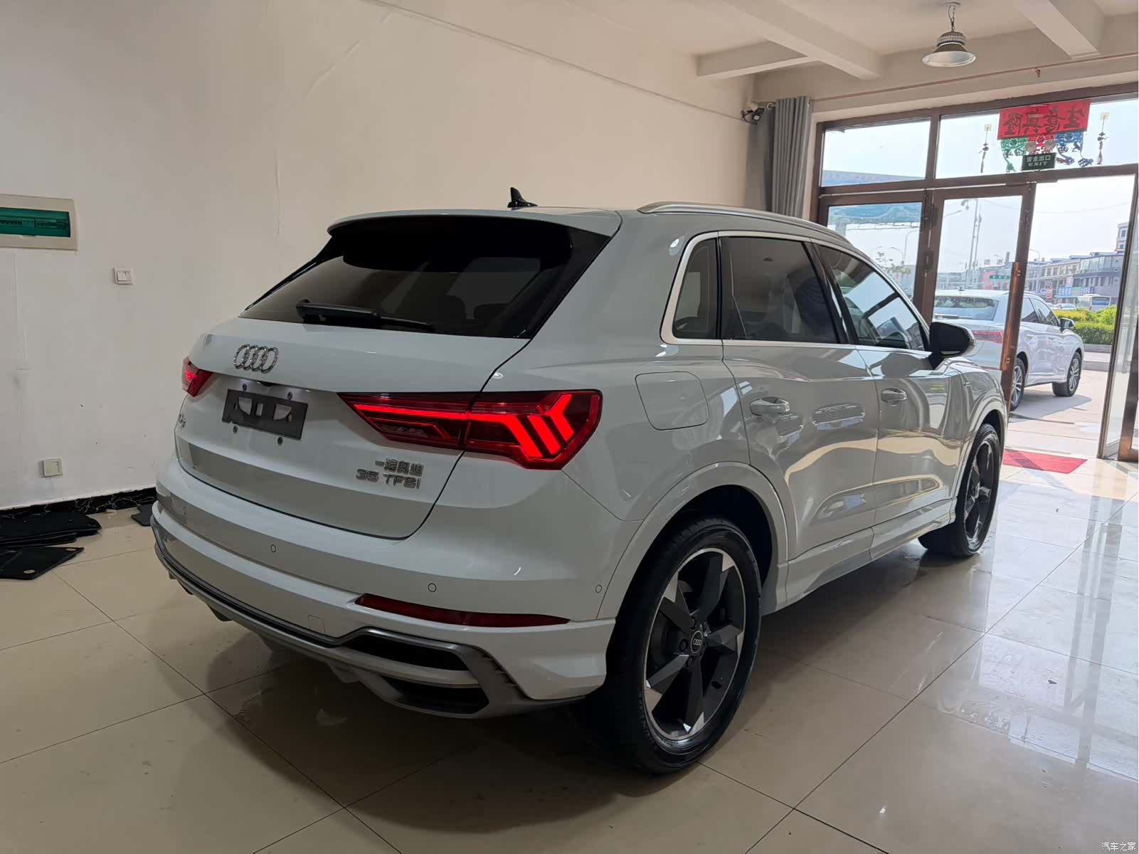 Audi Q3, 2023 6
