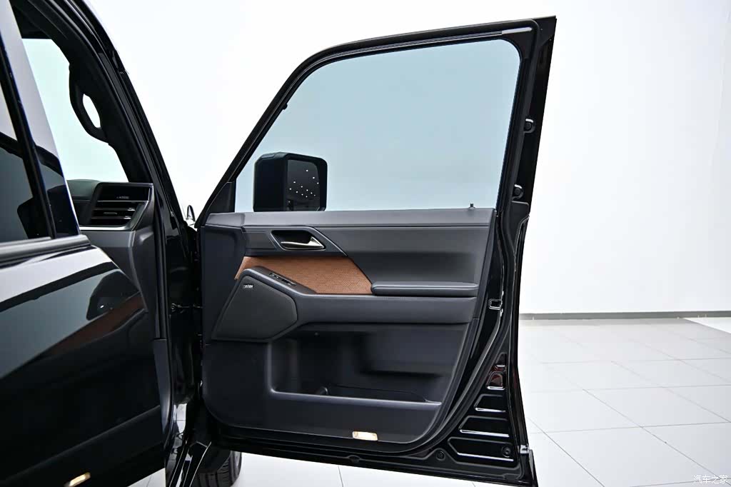 Lexus GX, 2025 21