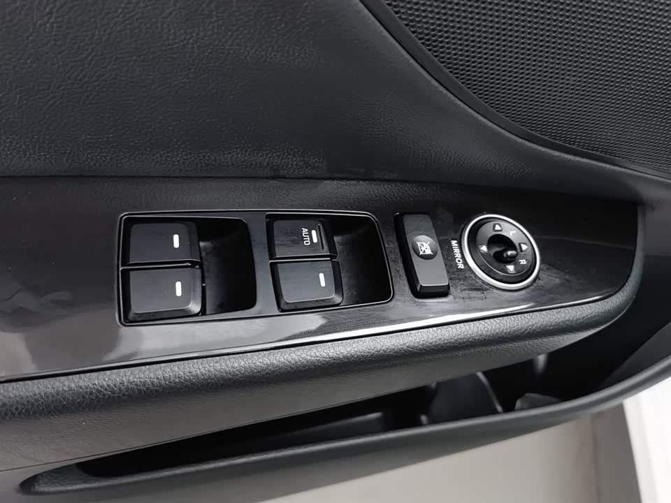 Hyundai Name picture