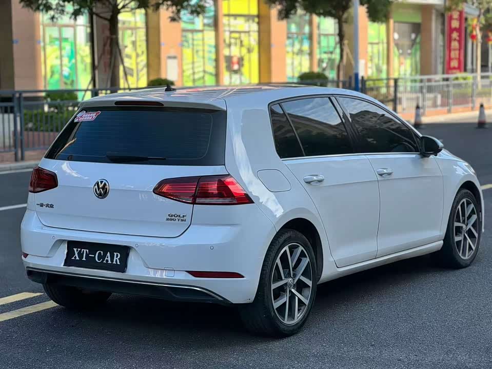Volkswagen golf